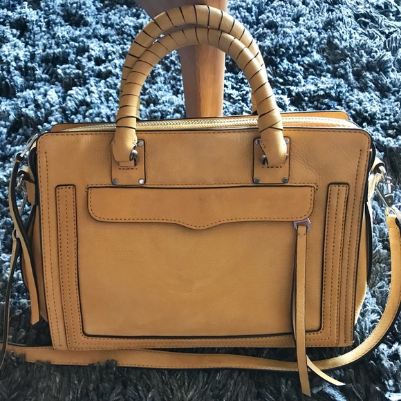 Rebecca Minkoff Handbags - Rebecca Minkoff Lesther Bag